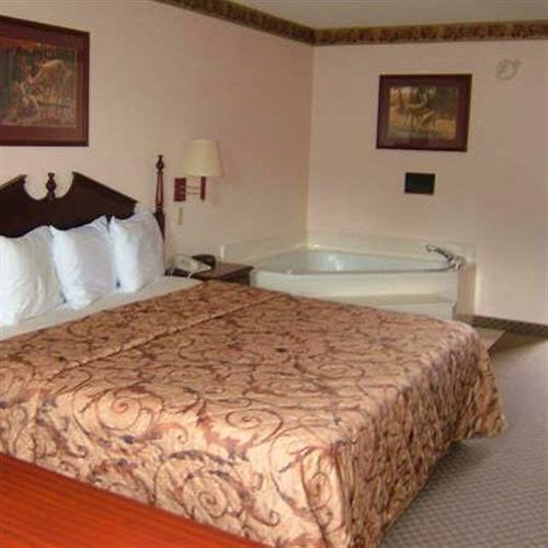 Clairmont Inn & Suites - Warren Pokój zdjęcie