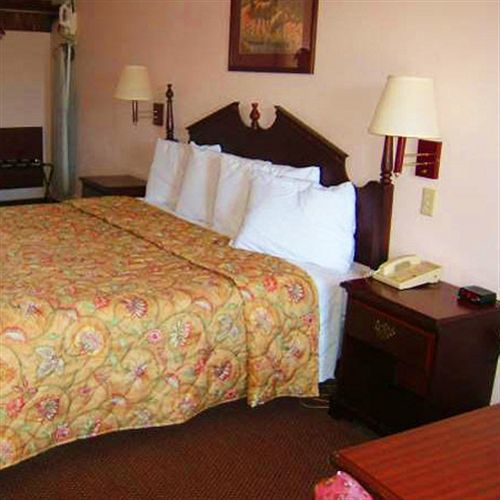 Clairmont Inn & Suites - Warren Pokój zdjęcie